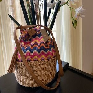 Ladies straw crossbody bag